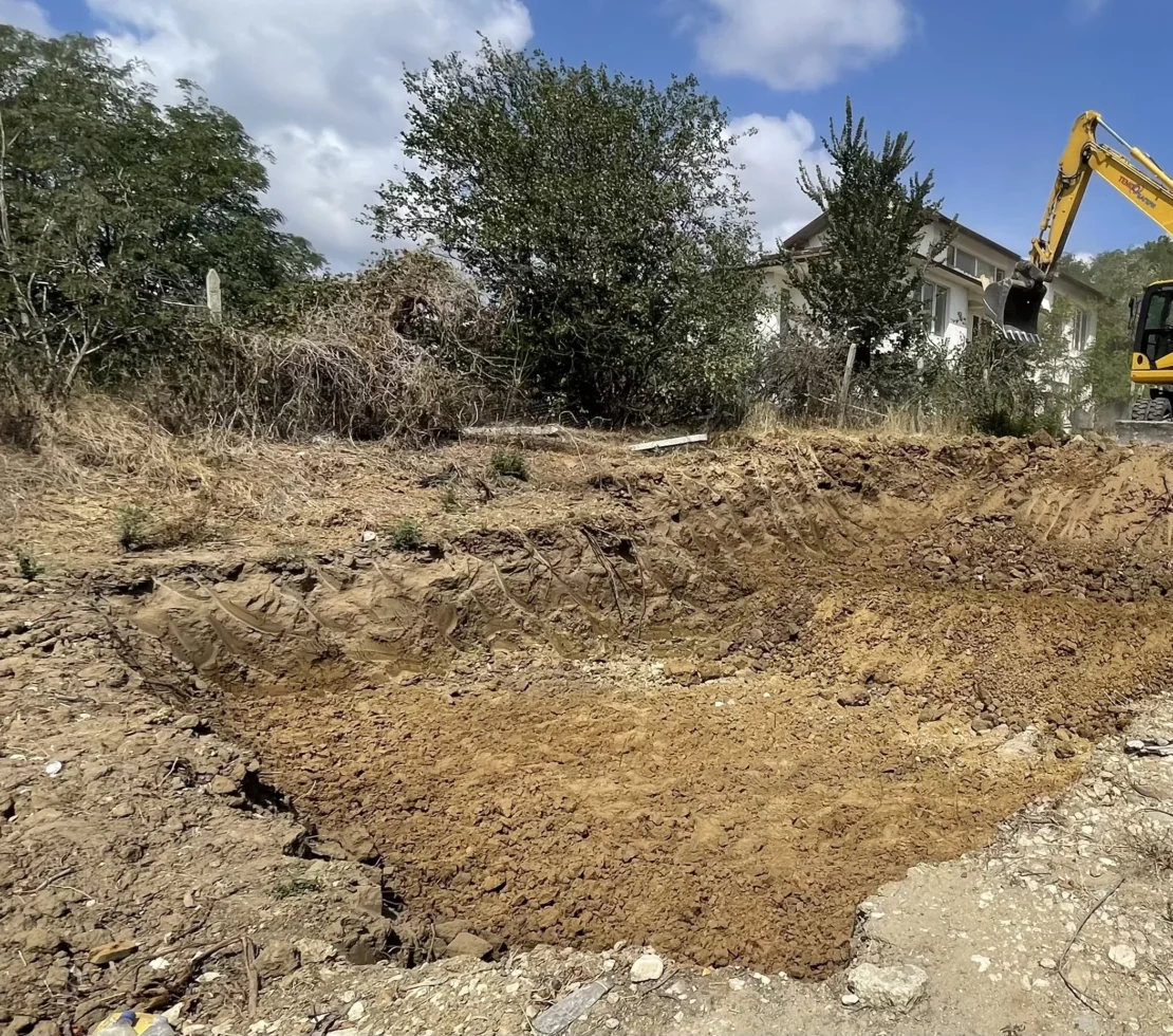 Първа копка